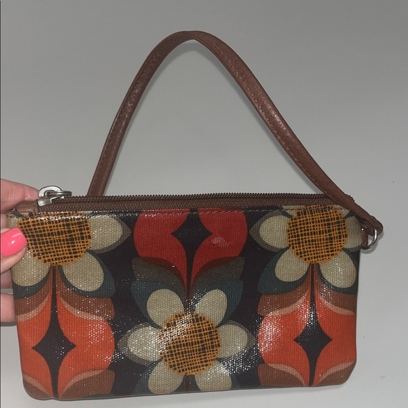 Fossil Floral Pattern Wristlet - Brown and Red - Picture 5 of 15